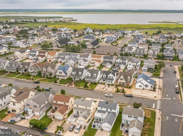 2912 SIMPSON AVENUE, OCEAN CITY, NJ 08226