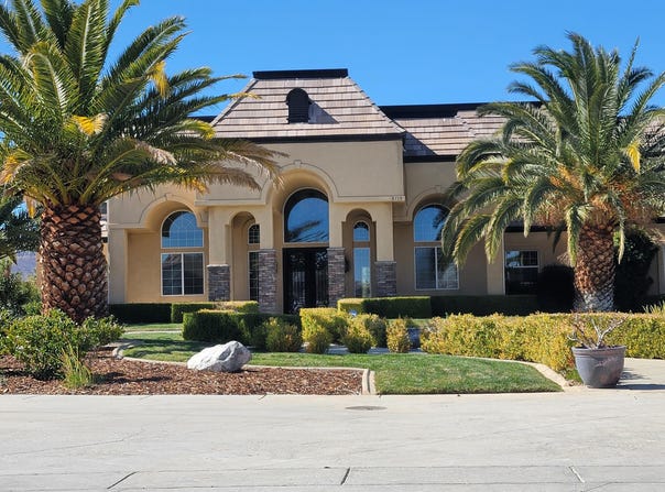 3715 W Ave M 11, Lancaster, CA 93536