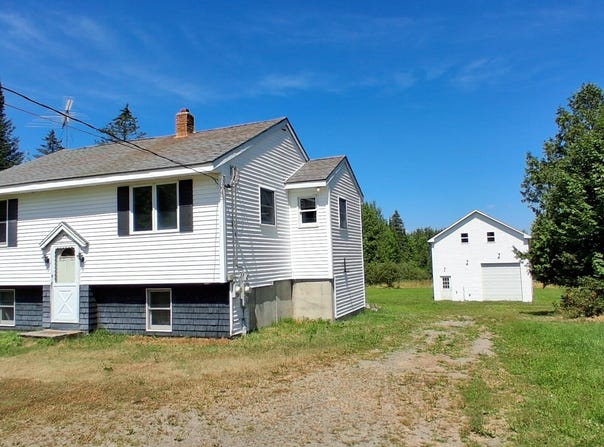 431 Stream Road, Ripley, ME 04930