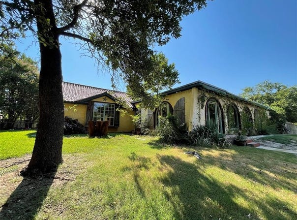 101 Robin Avenue, Weatherford, TX 76086