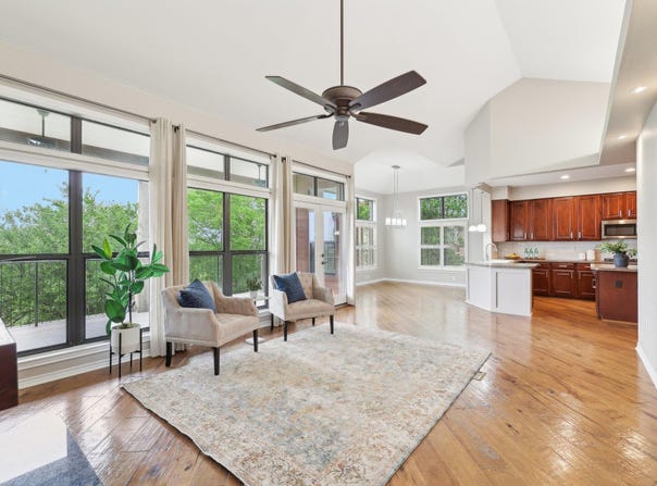 300 San Gabriel Village BLVD, Georgetown, TX 78626
