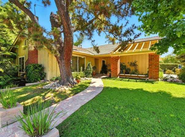2387 Heywood Street, Simi Valley, CA 93065