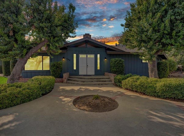 798 N Pepper Street, Woodlake, CA 93286