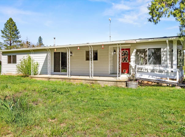 7555 Redwood Highway, Grants Pass, OR 97527
