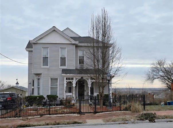 437 E 4th Street, Alton, IL 62002