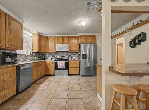 1189 Centerview Road, Pineland, TX 75968