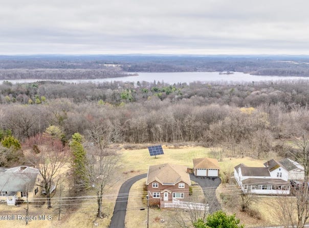 2236 Ny 385, Coxsackie, NY 12051