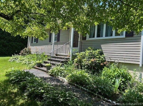450 Toll Gate Road, Groton, CT 06340