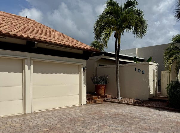 105 Sandpiper Circle W, Jupiter, FL 33477