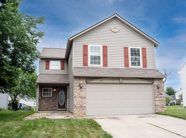 6745 Wimbledon Drive, Zionsville, IN 46077