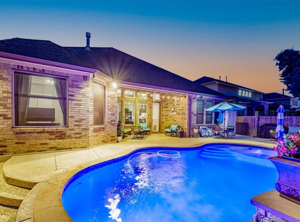 1004 Hezekiah Ln, Leander, TX 78641