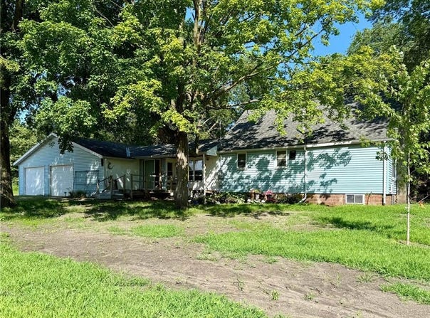 531 W 1st Street, Morton, MN 56270