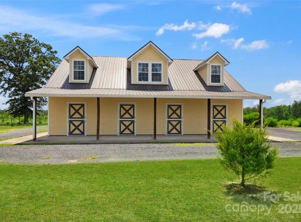 585 Clearwater Lake Road, Kershaw, SC 29067