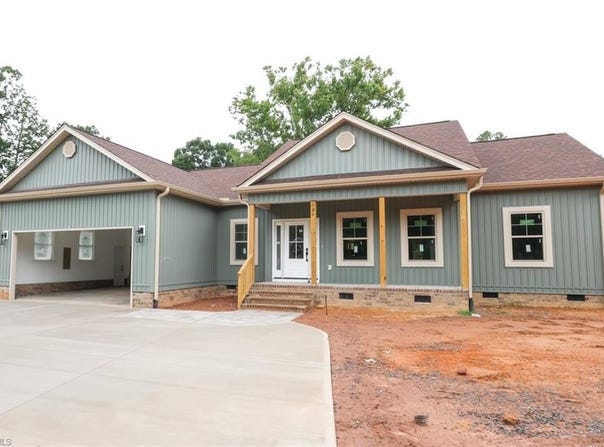 139 Legacy Lane, Eden, NC 27288