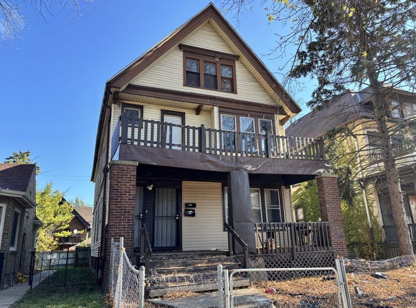 2320 N 44th St, Milwaukee, WI 53210