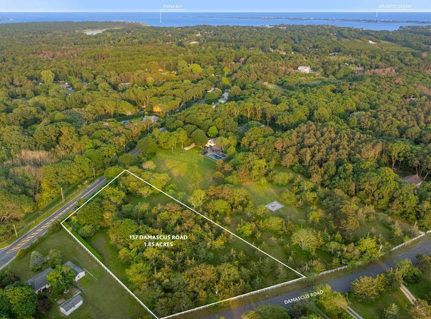 137 Damascus Road, East Quogue, NY 11942
