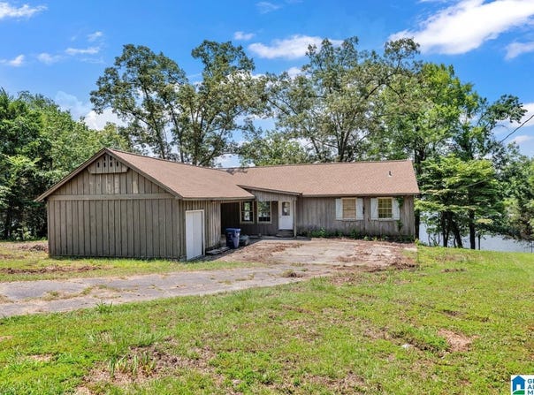 5000 LAKESHORE DRIVE, PELL CITY, AL 35128