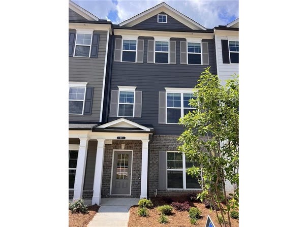 11 Mercury Lane, Newnan, GA 30265