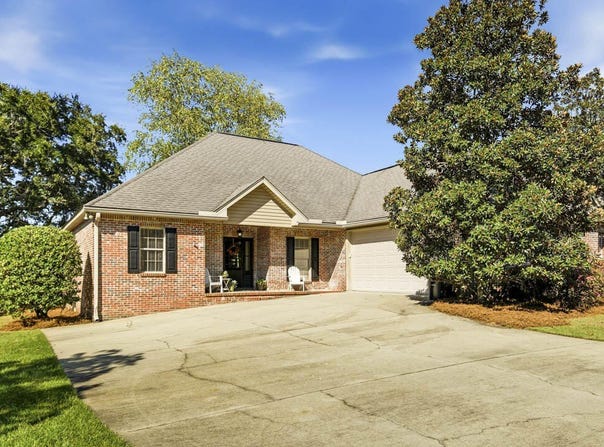 109 Candelabra St, Petal, MS 39465