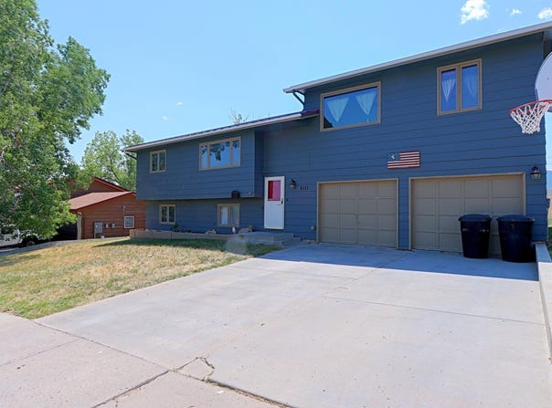 2111 E 24th Street, Casper, WY 82601