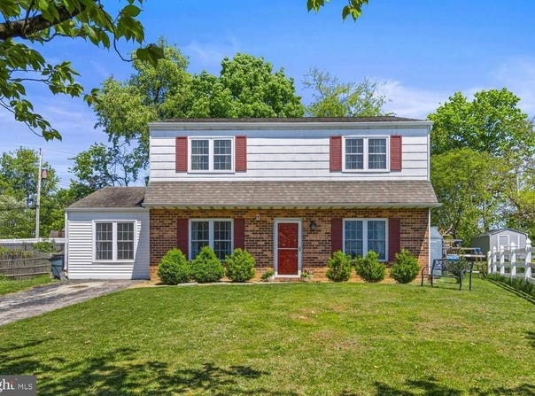 4 DEVON CIRCLE, PAOLI, PA 19301