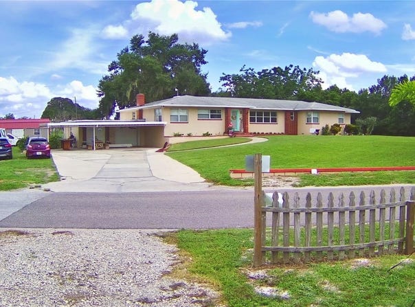301 S CLINCH LAKE BOULEVARD, FROSTPROOF, FL 33843