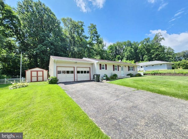 23 GROVER AVENUE, TRENTON, NJ 08610