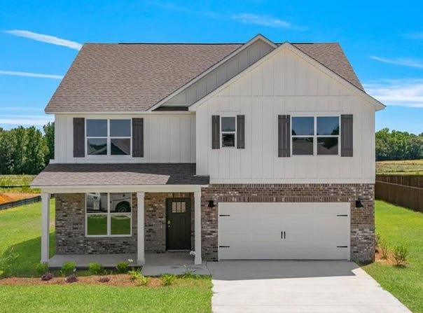 106 Creekridge Street, Headland, AL 36345