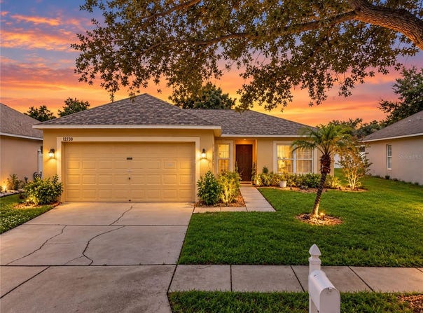 12730 KINGS LAKE Drive, GIBSONTON, FL 33534