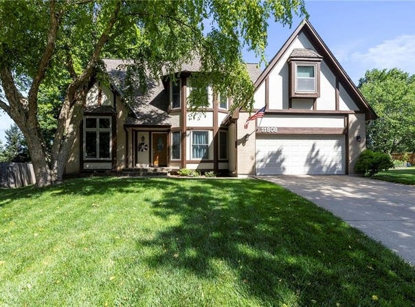 11808 W 128th Street, Overland Park, KS 66213