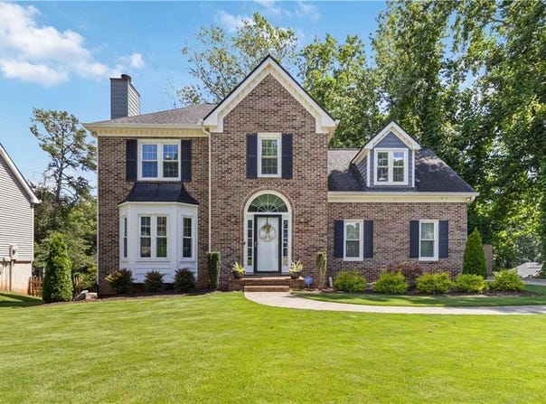 735 Jamie Way NE, Woodstock, GA 30188