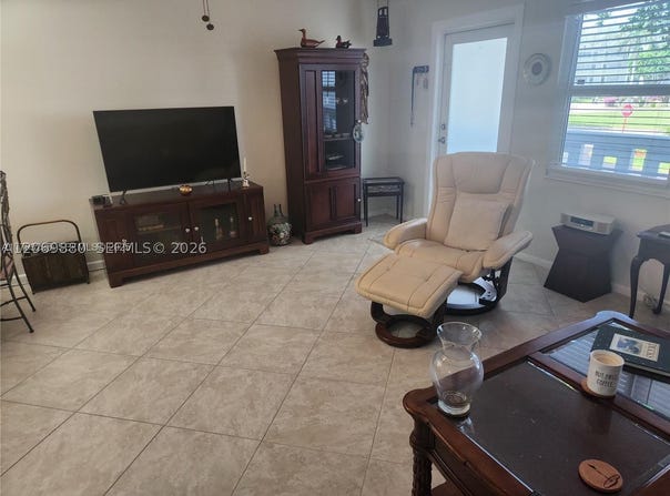 2114 Cambridge E, Deerfield Beach, FL 33442