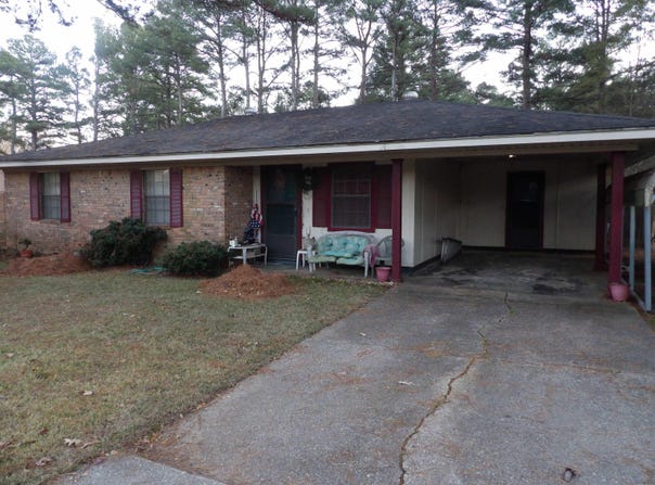 524 E Calhoun Street, Monticello, AR 71655