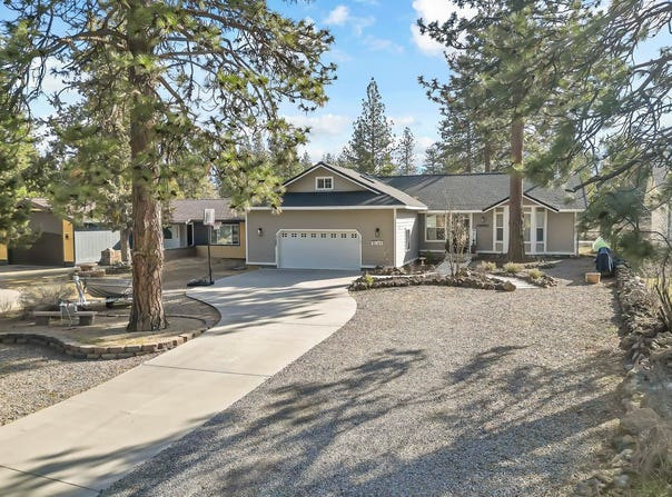 17440 Jack Rabbit Rd., Weed, CA 96094