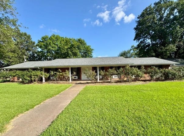 133 Oak St, Nettleton, MS 38858