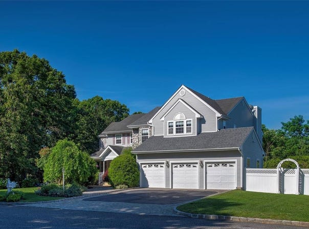 36 Province Drive, South Setauket, NY 11720