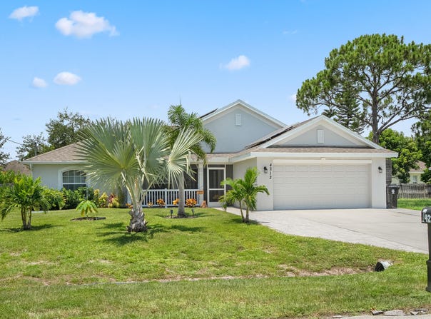 4212 SW Winslow Street, Port Saint Lucie, FL 34953
