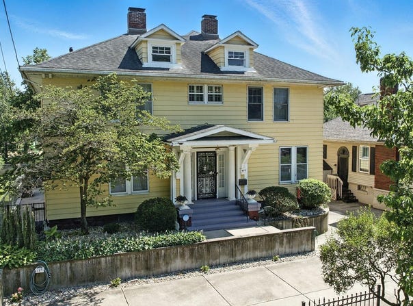 437 E Beardsley Avenue, Elkhart, IN 46514