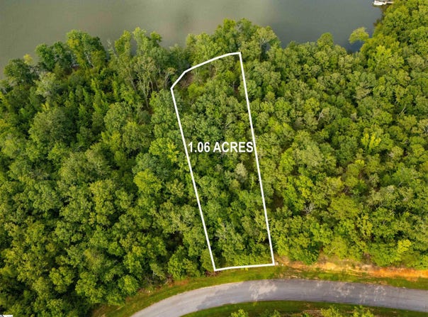 329 Terrapin Pointe Drive, Hodges, SC 29653