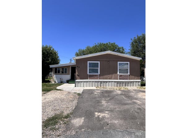 1410 W Flamingo Ave, Nampa, ID 83651