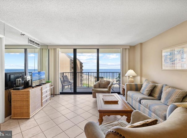 810 HARBOUR HOUSE RD #810, BETHANY BEACH, DE 19930