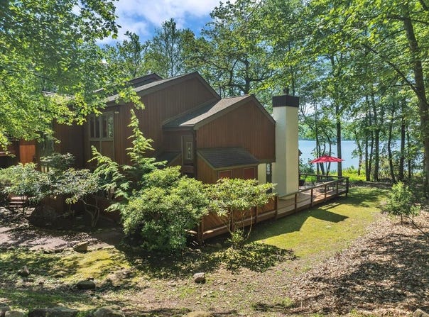 99 Ruffed Grouse Court, Lake Harmony, PA 18624