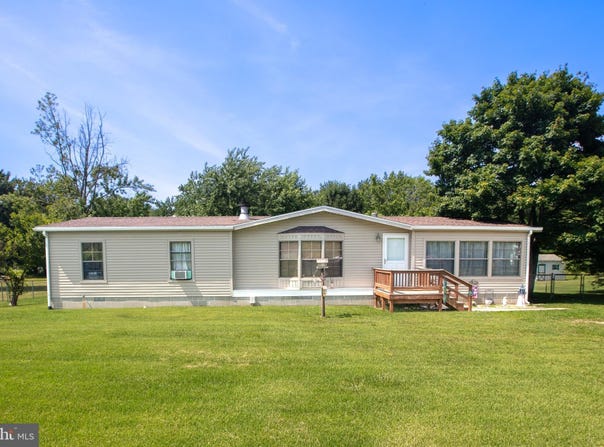 2555 FORDS CORNER ROAD, HARTLY, DE 19953