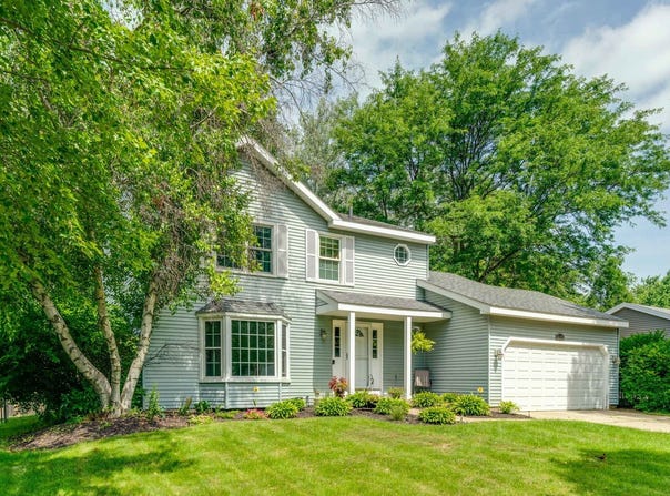 5410 Winding Creek Drive, McHenry, IL 60050
