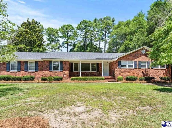 3239 W Forest Lake Dr., Florence, SC 29501