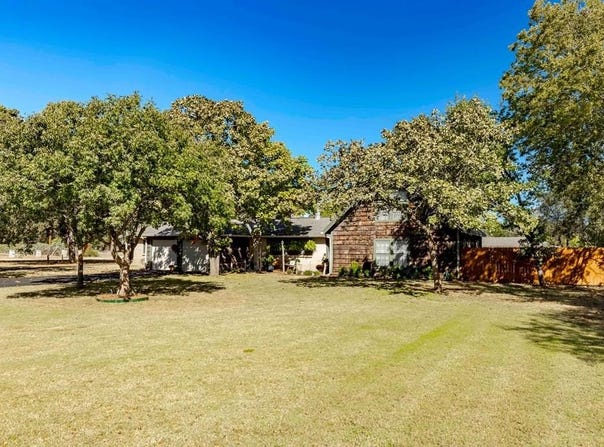 131 Elm Way, Kerrville, TX 78028