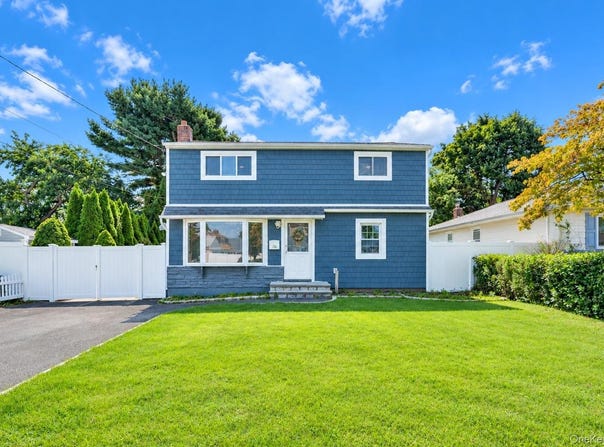 26 Michel Avenue, South Farmingdale, NY 11735