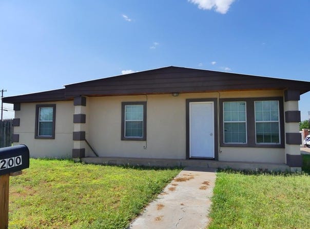 200 SW Ave E, Andrews, TX 79714