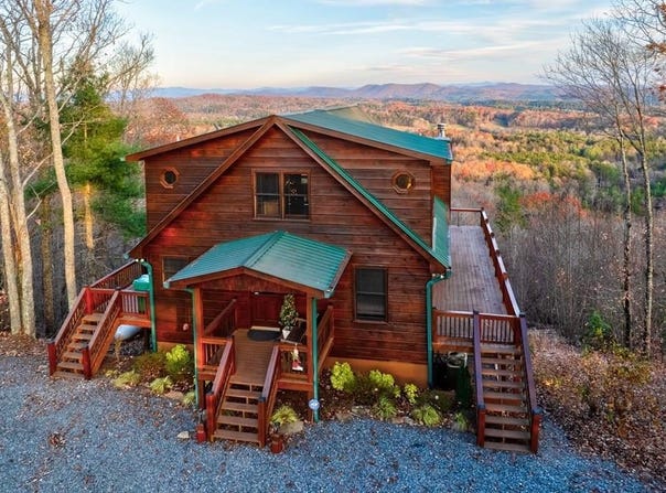 588 Tower Road, Mineral Bluff, GA 30559