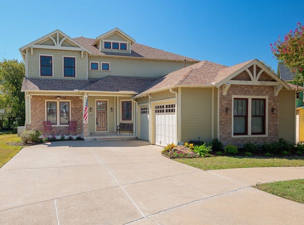 1034 Saint Thomas Court, Rockwall, TX 75087